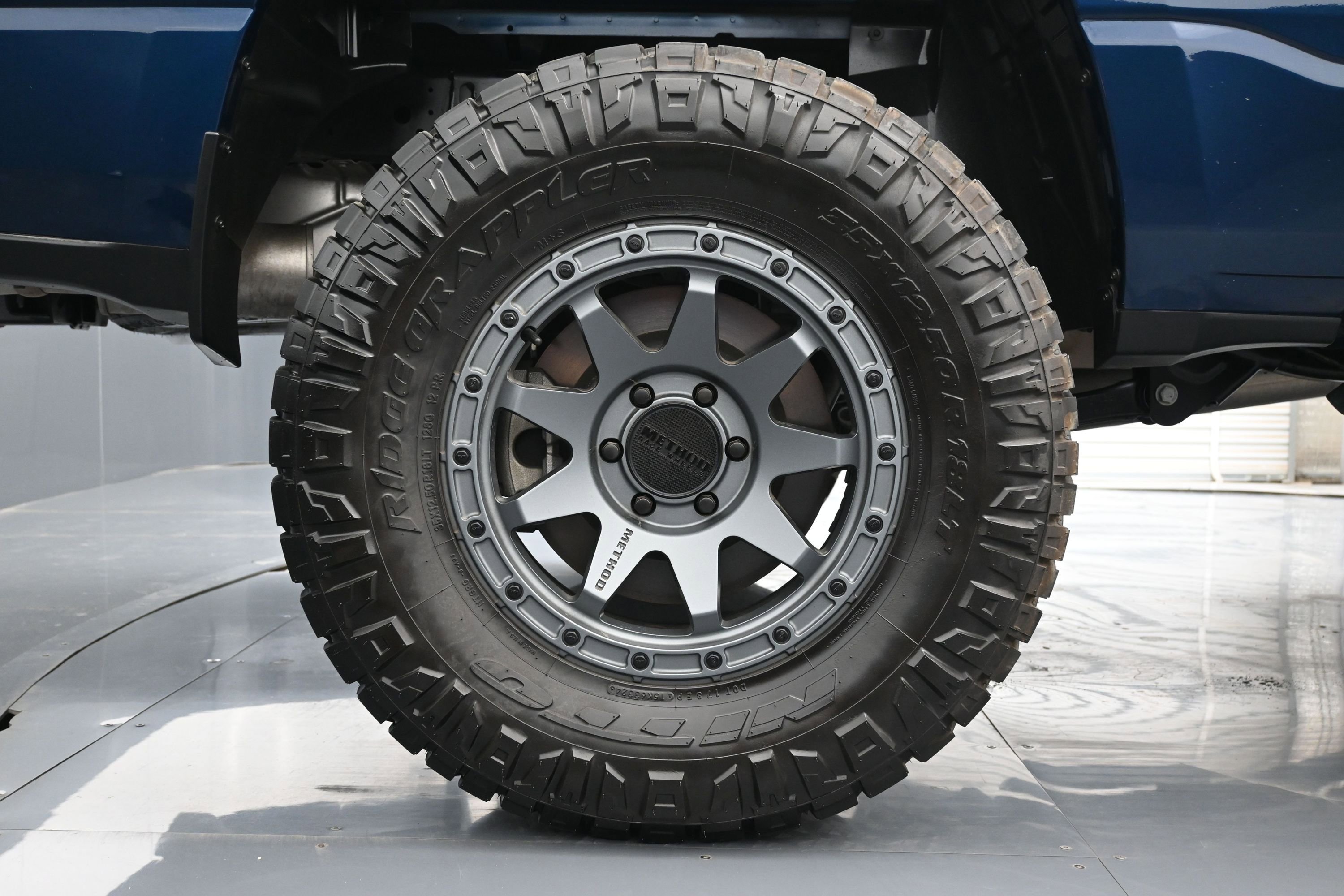 Used 2024 RAM 1500 Laramie AWD/4WD image 18