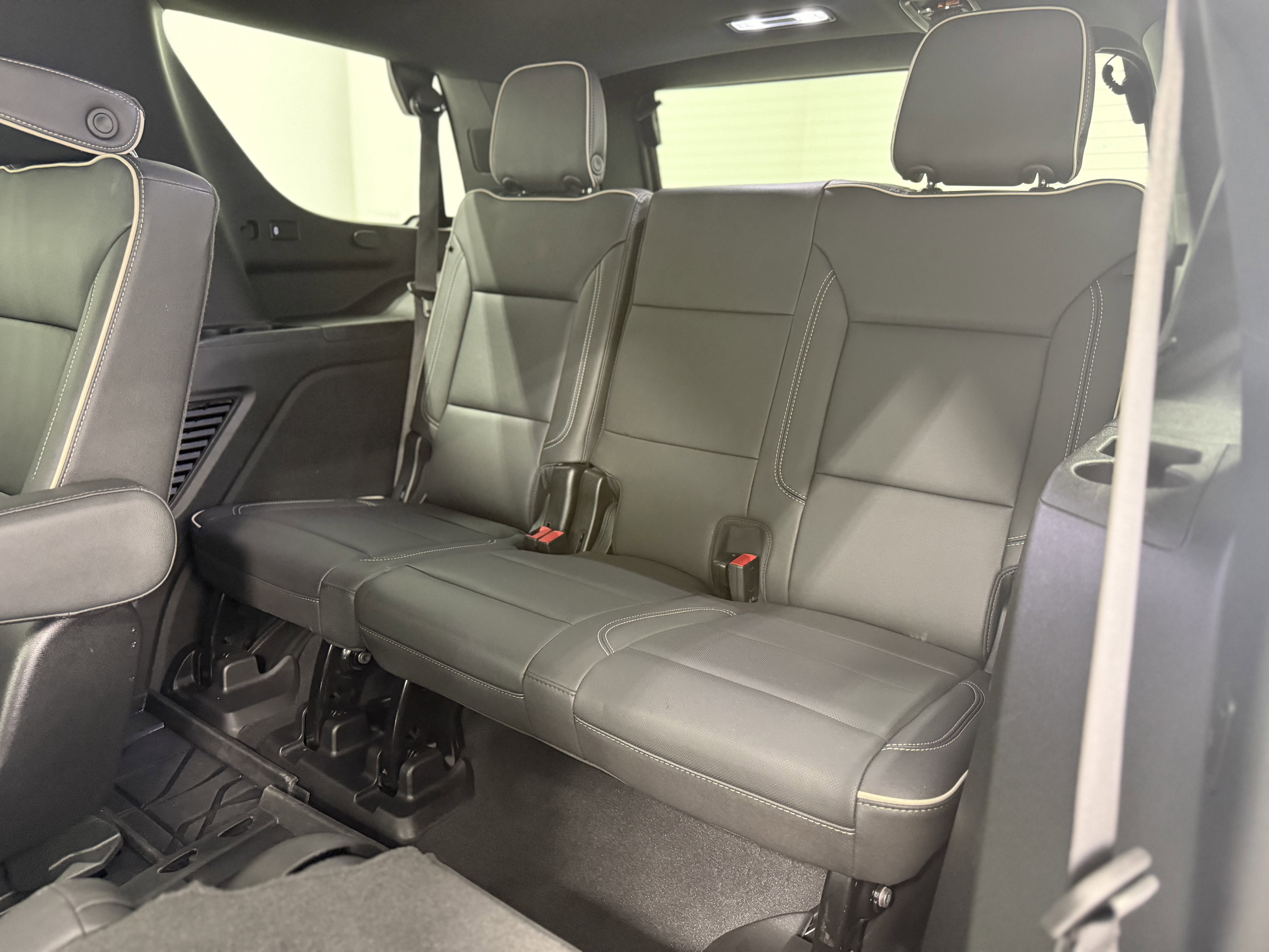 Used 2024 Chevrolet Tahoe Premier image 27