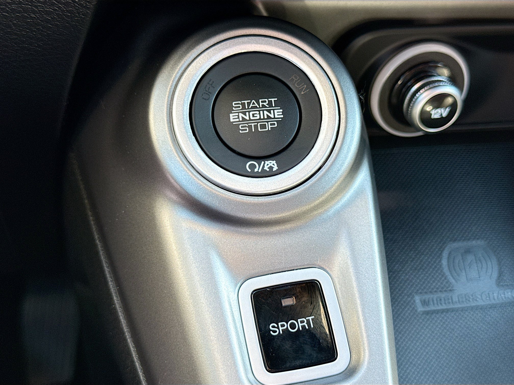 Used 2024 Dodge Hornet R/T Plus w/ R/T Blacktop Package AWD/4WD image 9