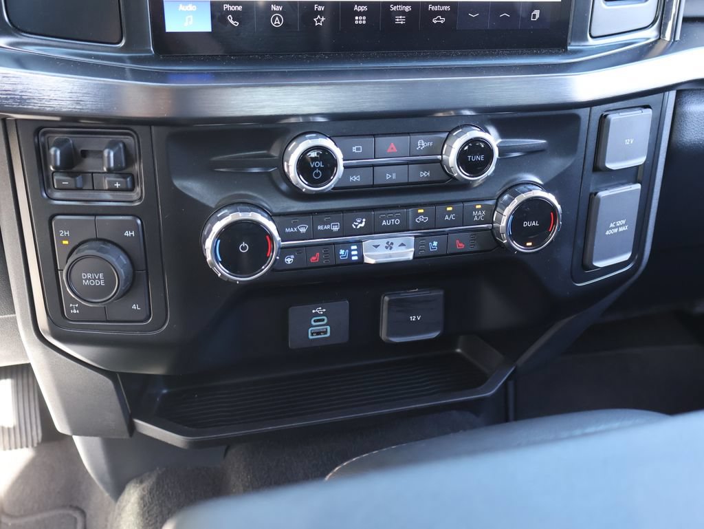 Used 2025 Ford F350 Lariat w/ Camper Package AWD/4WD image 27