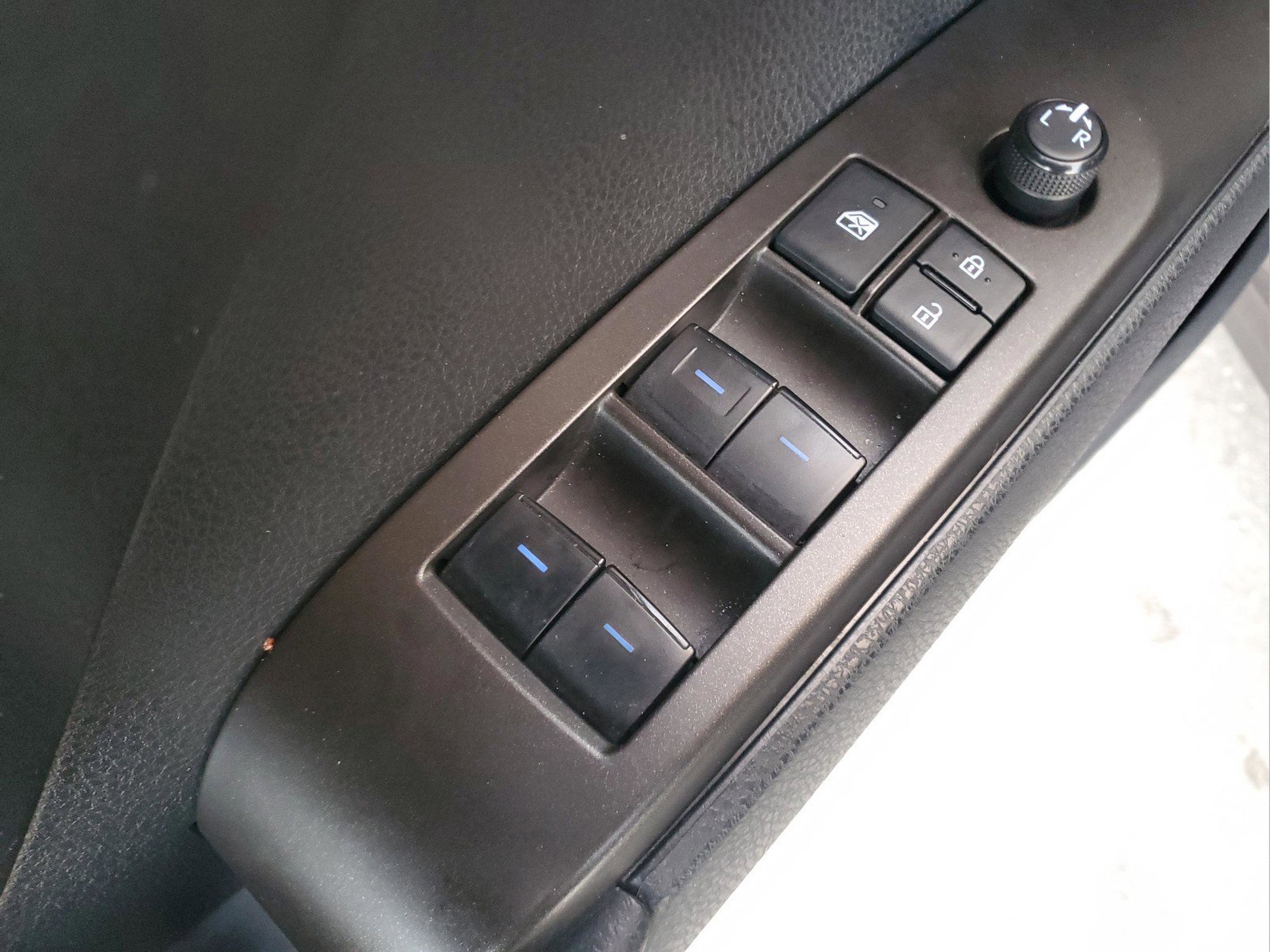 Used 2023 Toyota Camry SE image 15