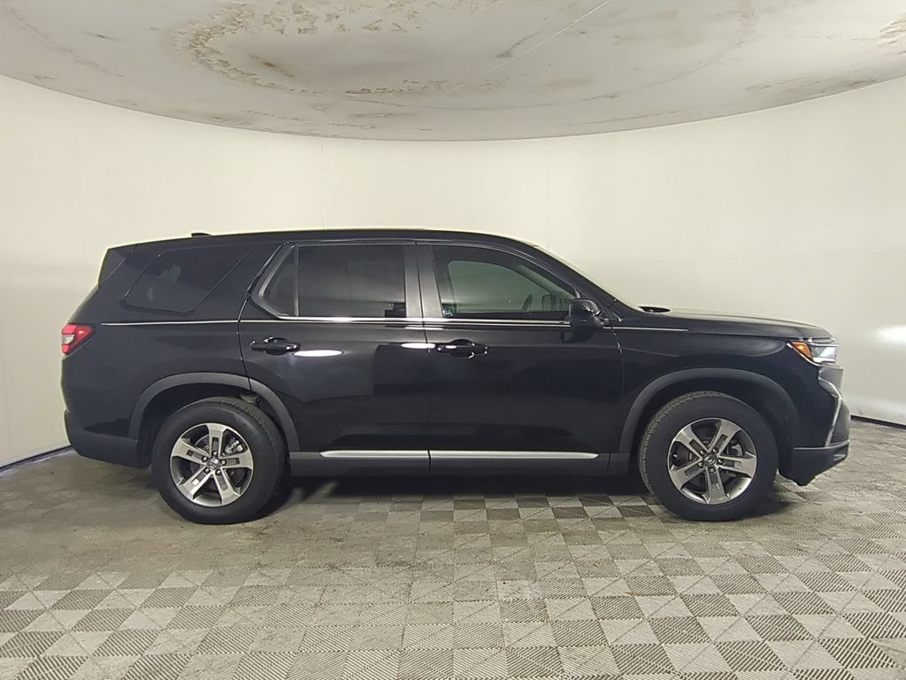 Used 2023 Honda Pilot EX-L image 4