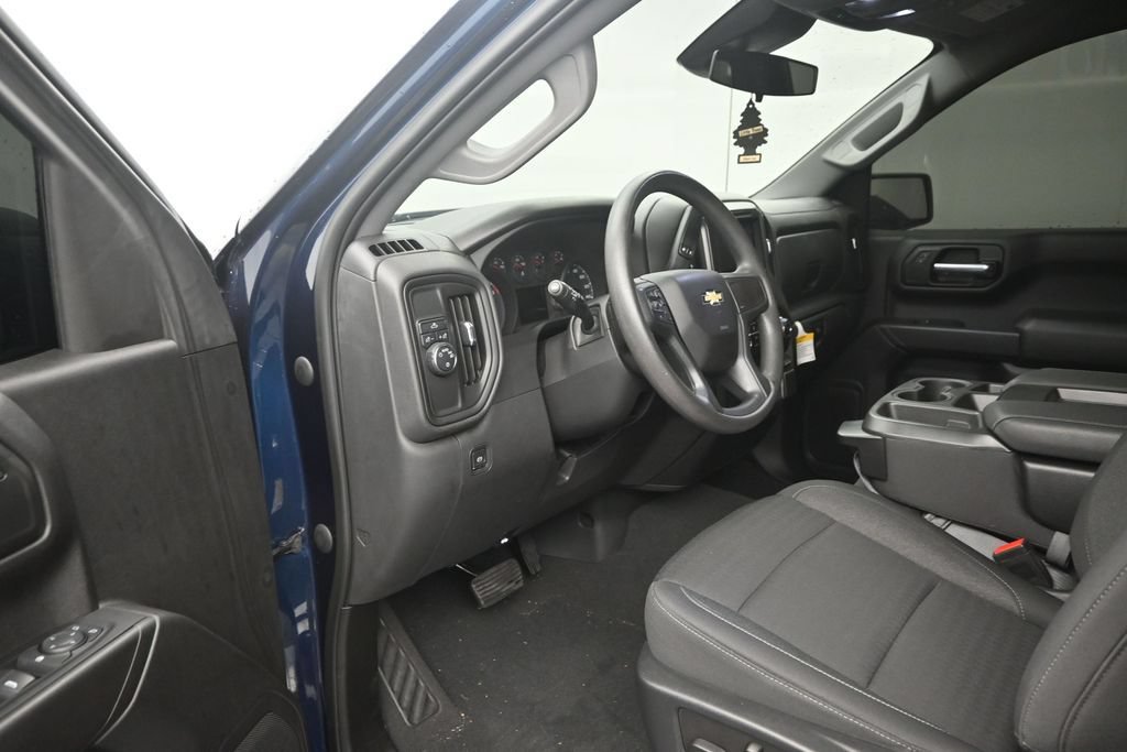 Used 2023 Chevrolet Silverado 1500 Custom RWD image 10