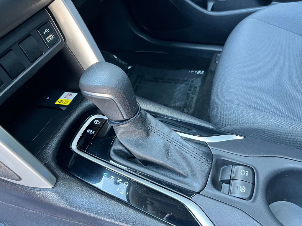 Used 2022 Toyota Corolla Cross LE w/ Moonroof Package FWD image 20