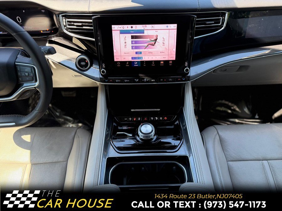 Used 2022 Jeep Wagoneer Series I w/ Convenience Group I AWD/4WD image 32