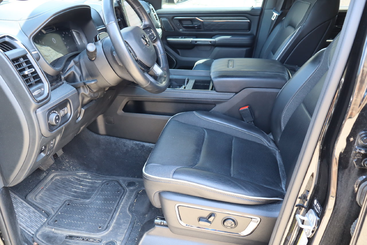 Used 2025 RAM 1500 Limited AWD/4WD image 16