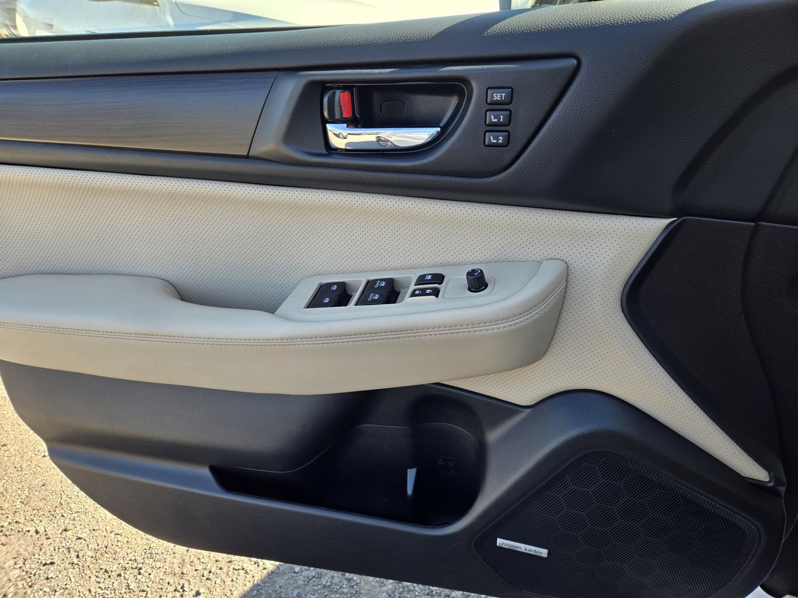 Used 2017 Subaru Legacy 2.5i Limited image 26