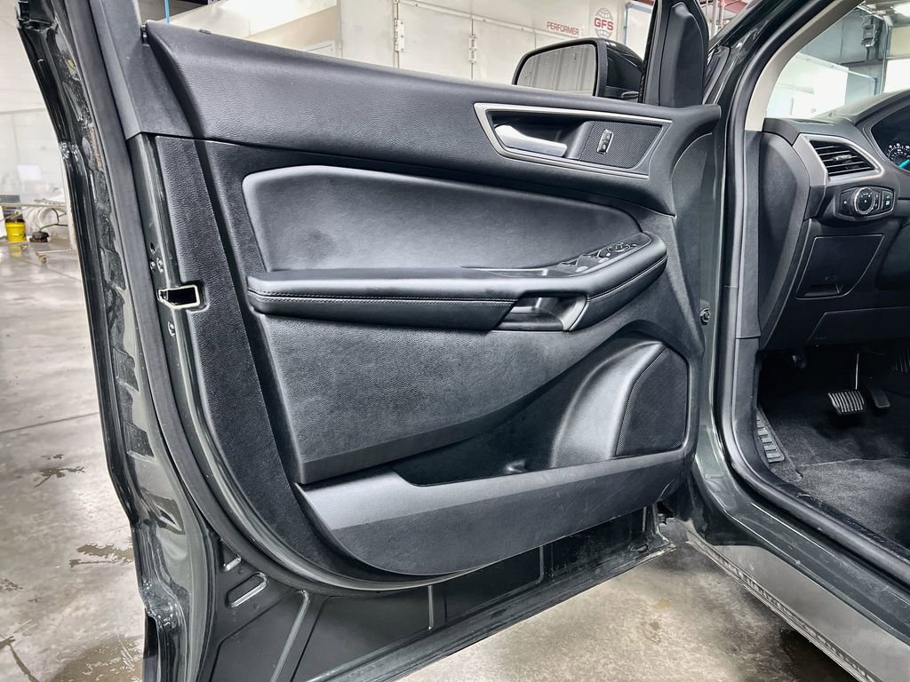 Used 2024 Ford Edge SEL w/ Convenience Package AWD/4WD image 16