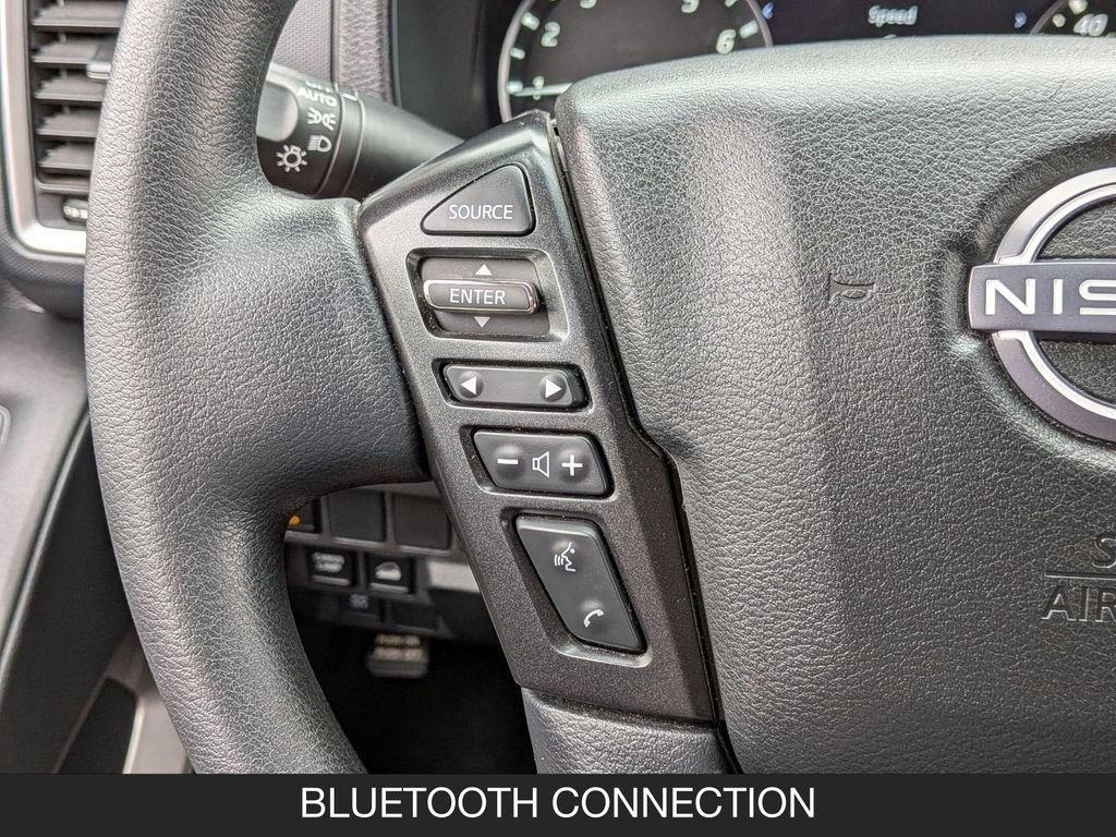 Used 2024 Nissan Frontier SV w/ Technology Package AWD/4WD image 17