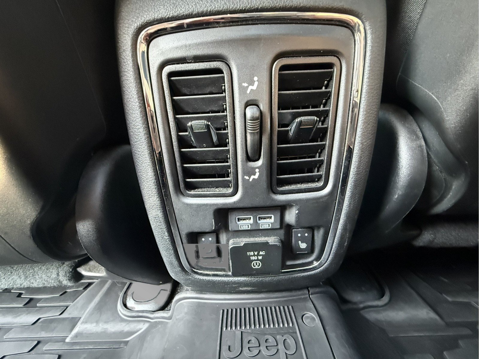 Used 2019 Jeep Grand Cherokee Limited w/ Luxury Group II AWD/4WD image 24