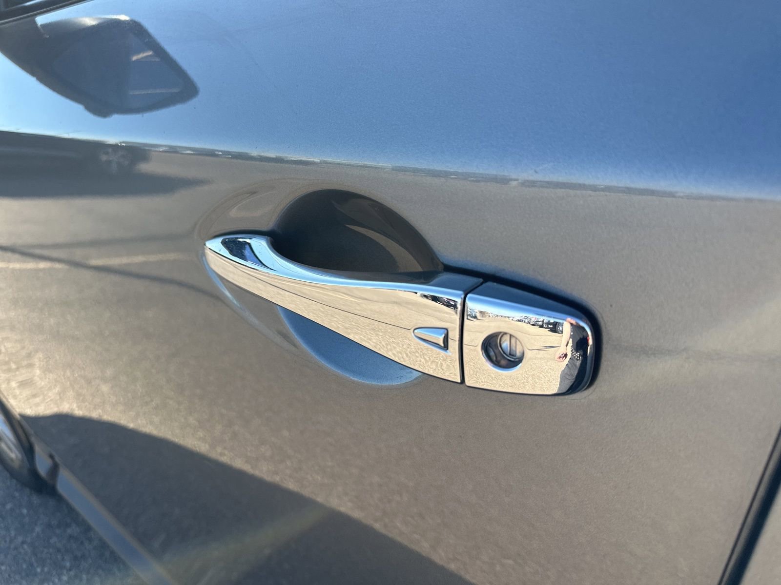 Used 2019 Nissan Pathfinder SL AWD/4WD image 11