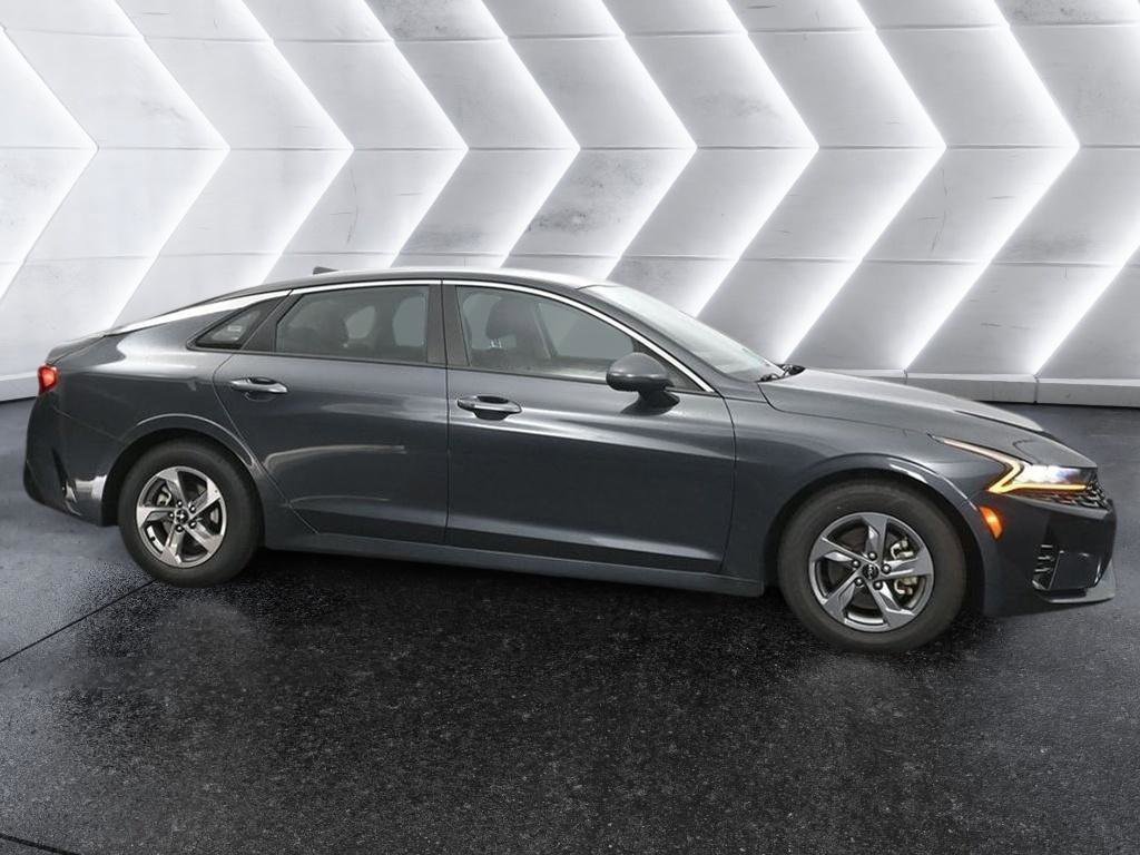 Used 2023 Kia K5 LXS image 8