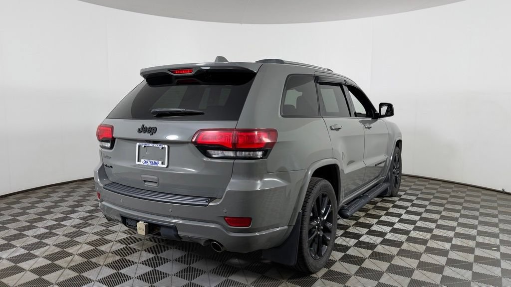 Used 2020 Jeep Grand Cherokee Altitude AWD/4WD image 8