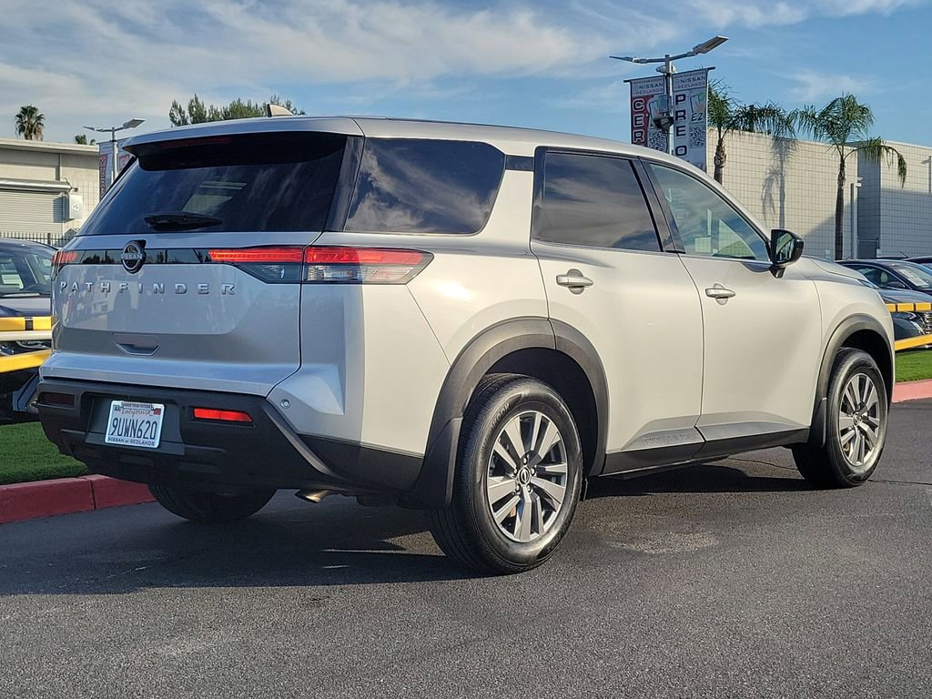 Certified 2025 Nissan Pathfinder S image 29