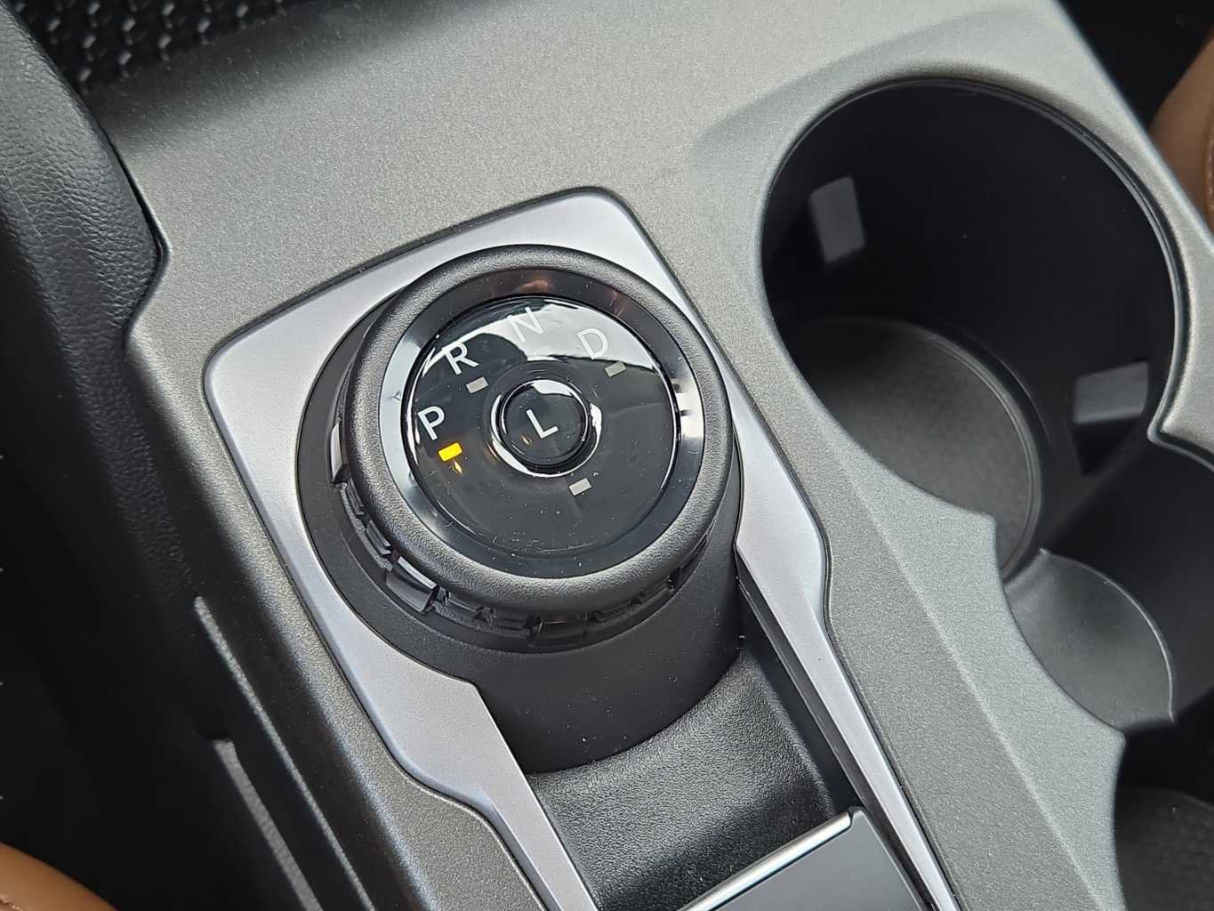 New 2026 Ford Bronco Sport Outer Banks w/ Outer Banks Tech Package+ AWD/4WD image 6