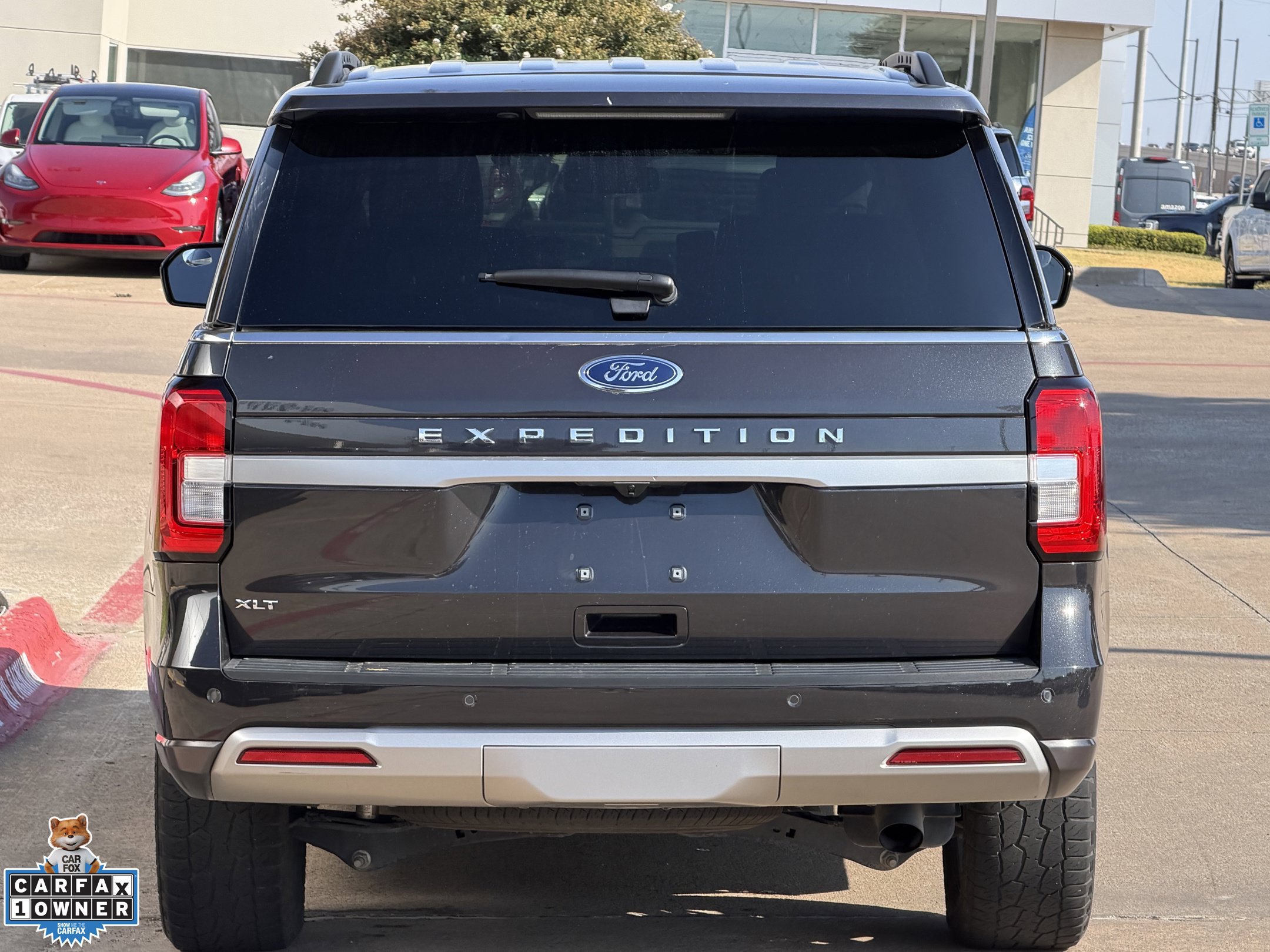 Used 2023 Ford Expedition XLT RWD image 6