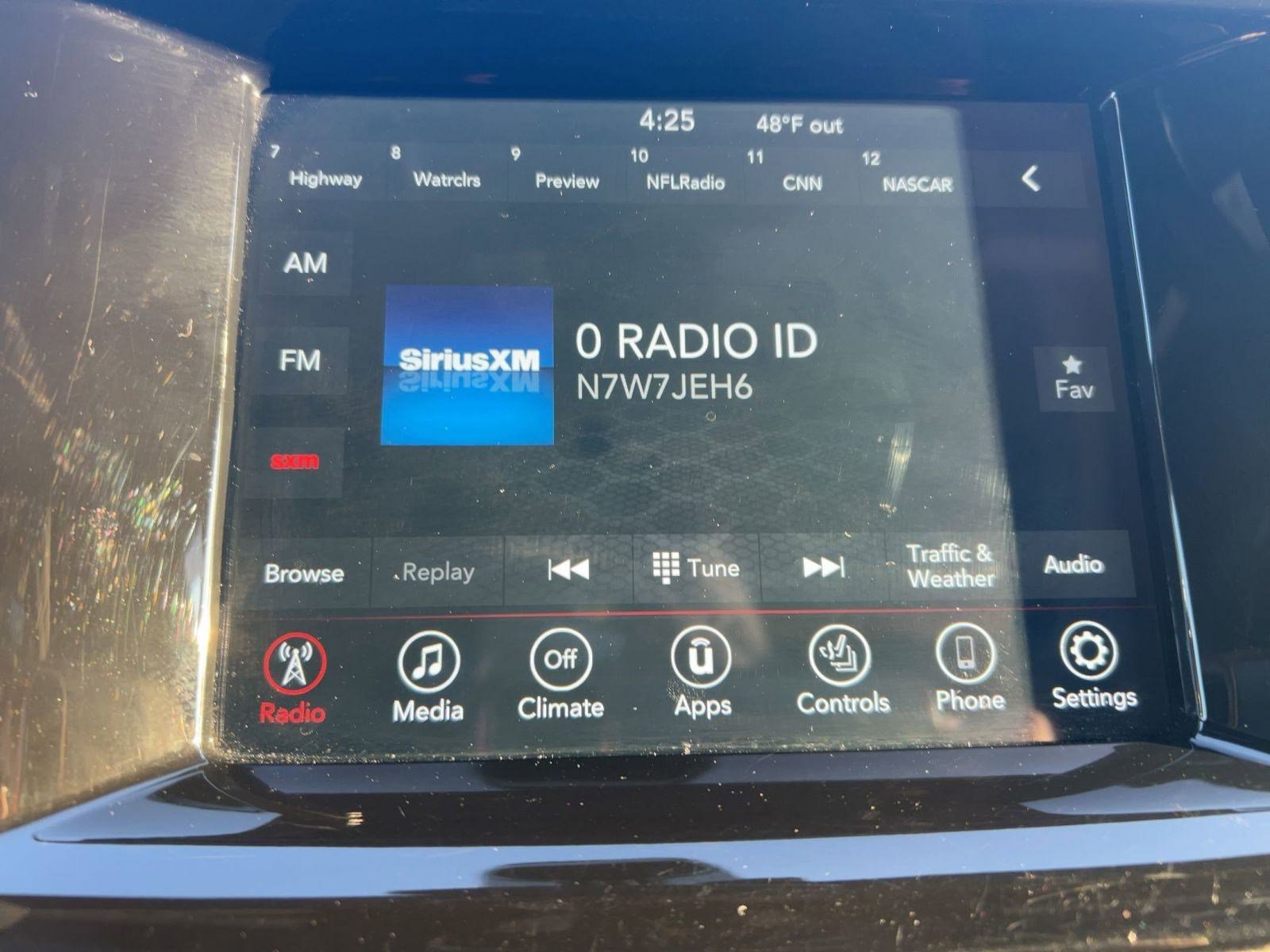 Used 2023 Dodge Durango SXT image 17