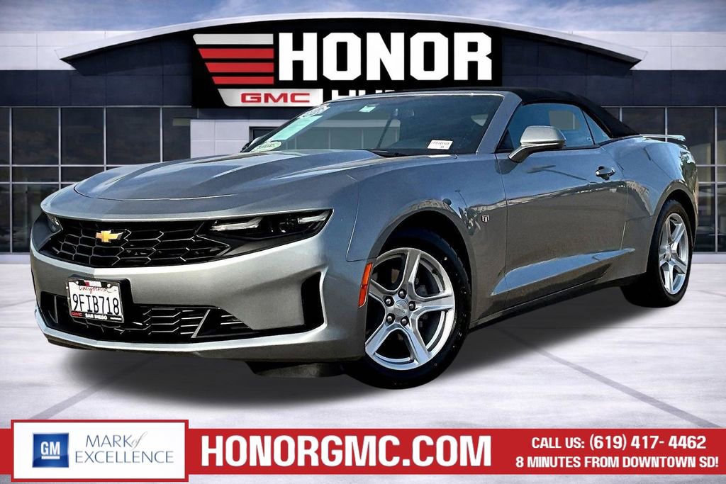 Used 2023 Chevrolet Camaro LT image 3