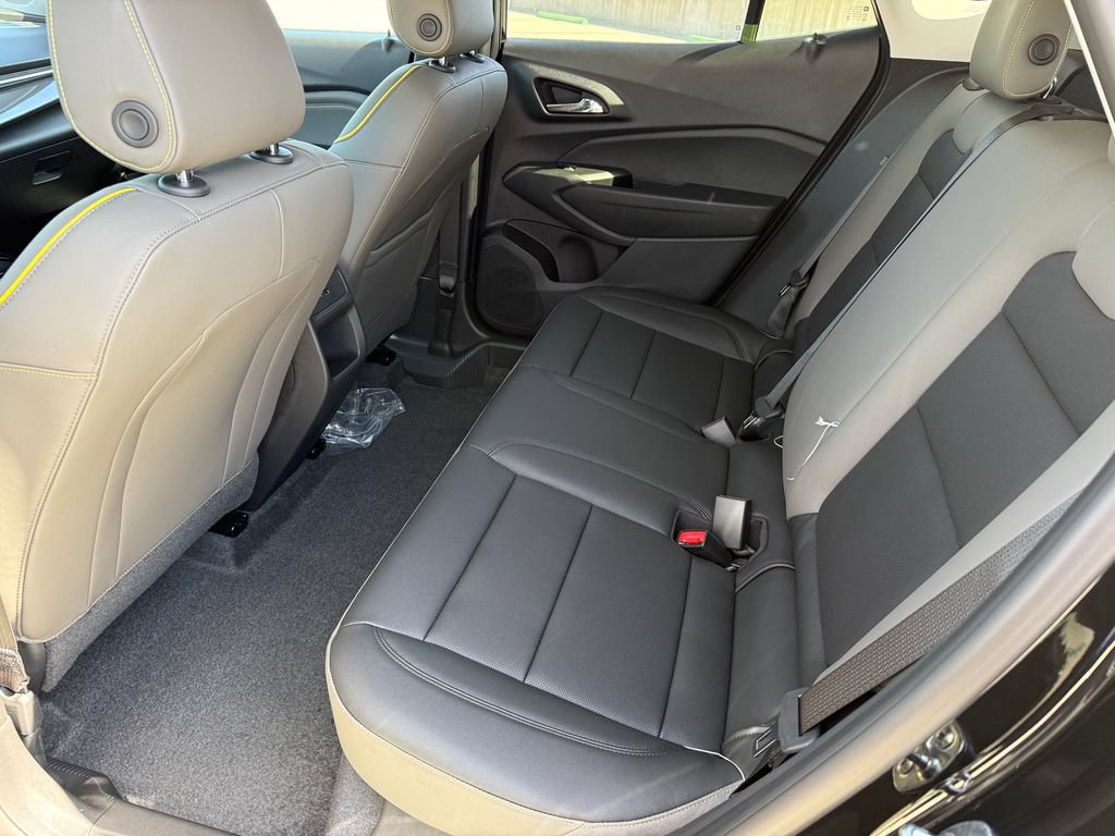 New 2026 Chevrolet Trax ACTIV w/ Driver Confidence Package FWD image 10