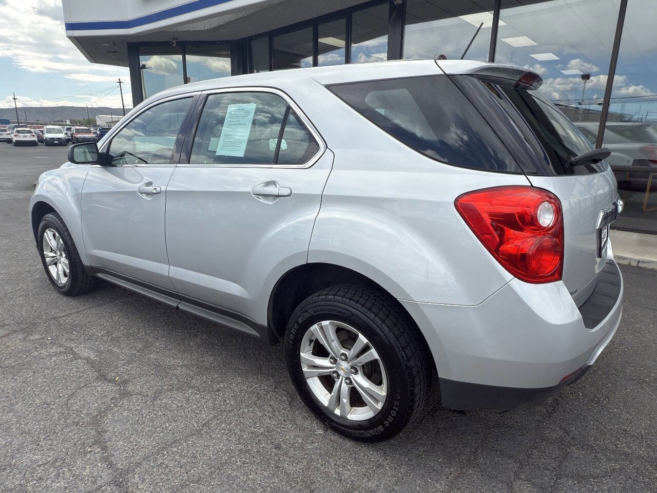 Used 2015 Chevrolet Equinox LS AWD/4WD image 4