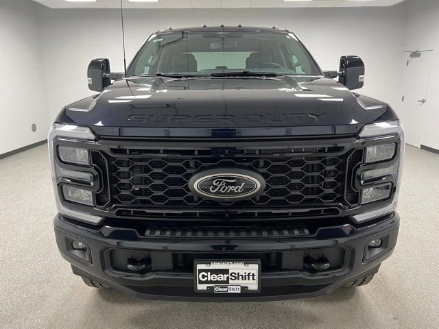 Used 2025 Ford F350 Lariat w/ Black Appearance Package AWD/4WD image 3