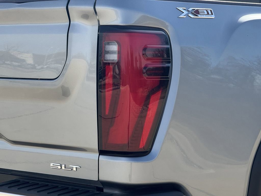Used 2025 GMC Sierra 2500 SLT w/ Texas SLT Premium Package image 12