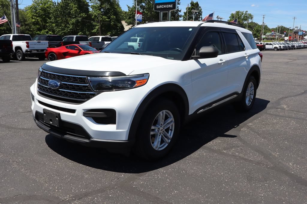 Used 2020 Ford Explorer XLT w/ Comfort Package AWD/4WD image 32