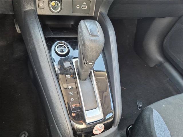 Used 2025 Nissan Versa SV FWD image 12