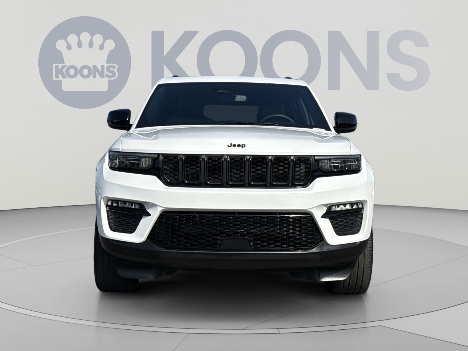 Used 2024 Jeep Grand Cherokee Limited w/ Black Appearance Package AWD/4WD image 11