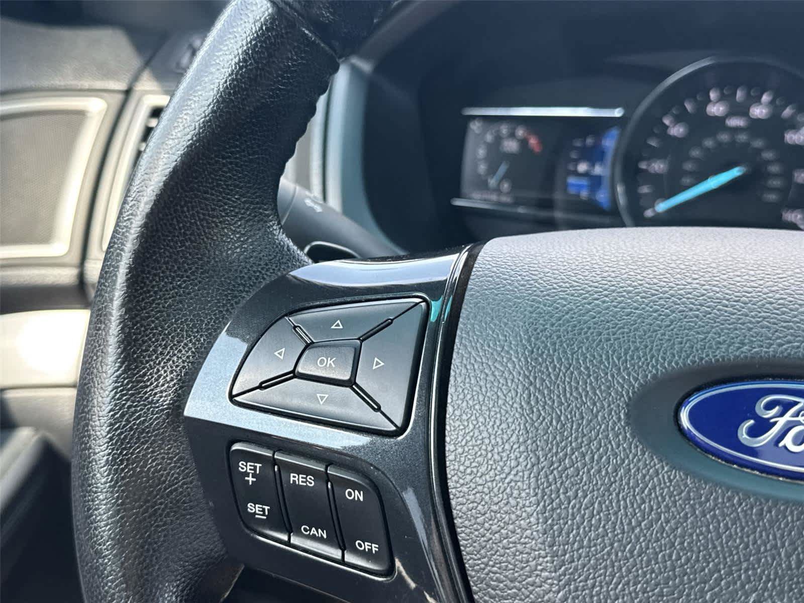 Used 2016 Ford Explorer XLT w/ Equipment Group 202A AWD/4WD image 19