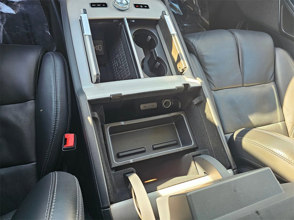 Used 2025 Lincoln Navigator L Reserve image 26