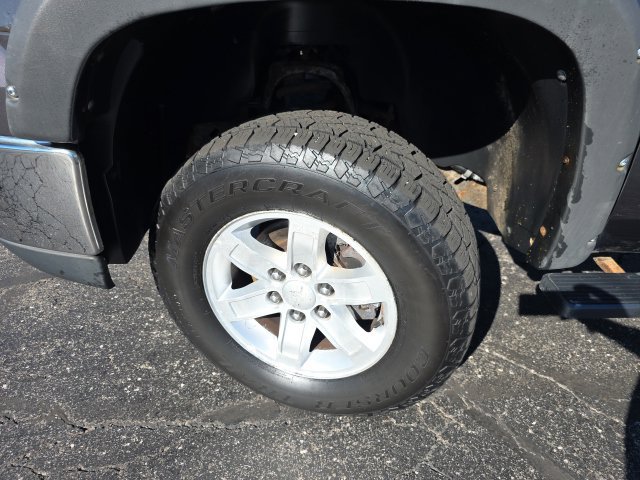Used 2011 GMC Sierra 1500 SLE w/ SLE Preferred Package AWD/4WD image 27