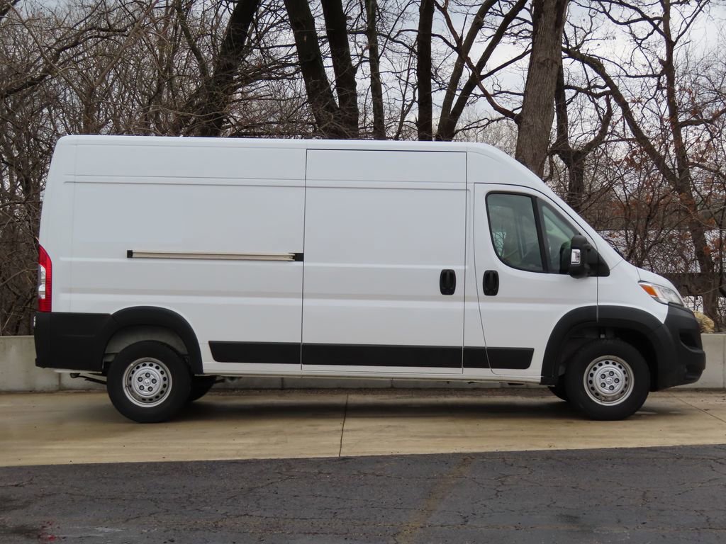Used 2025 RAM ProMaster 2500 w/ Convenience Group image 2