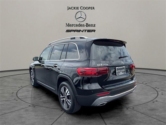 New 2025 Mercedes-Benz GLB 250 image 3