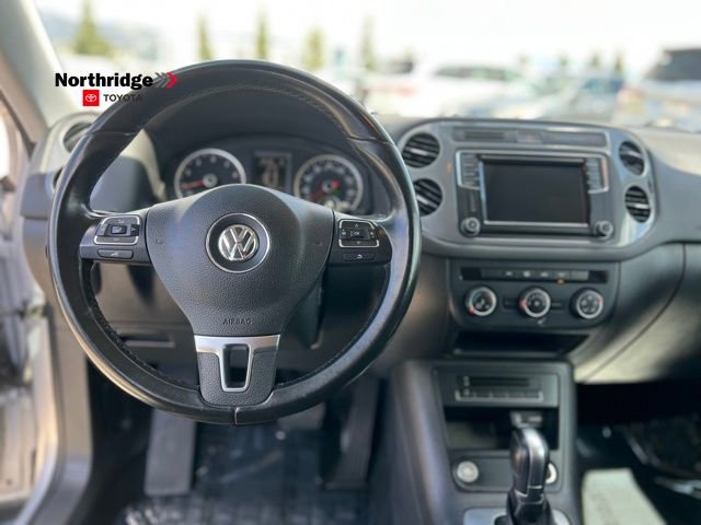 Used 2017 Volkswagen Tiguan Limited w/ Premium Package image 12