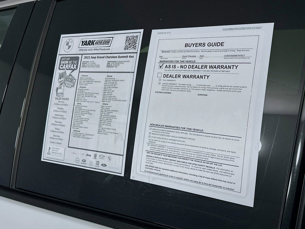 Used 2022 Jeep Grand Cherokee Summit w/ Luxury Tech Group V image 12