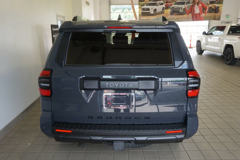 Used 2025 Toyota 4Runner TRD Off-Road Premium AWD/4WD image 18