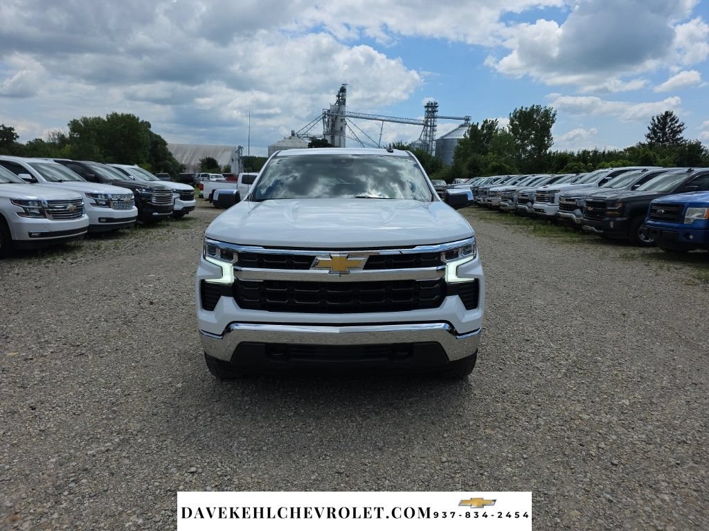 Used 2023 Chevrolet Silverado 1500 LT AWD/4WD image 8