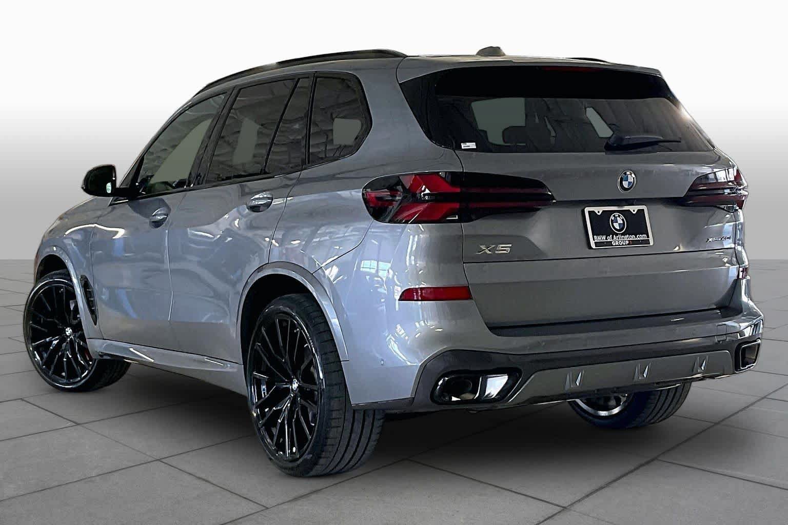New 2026 BMW X5 xDrive40i w/ M Sport Package AWD/4WD image 12