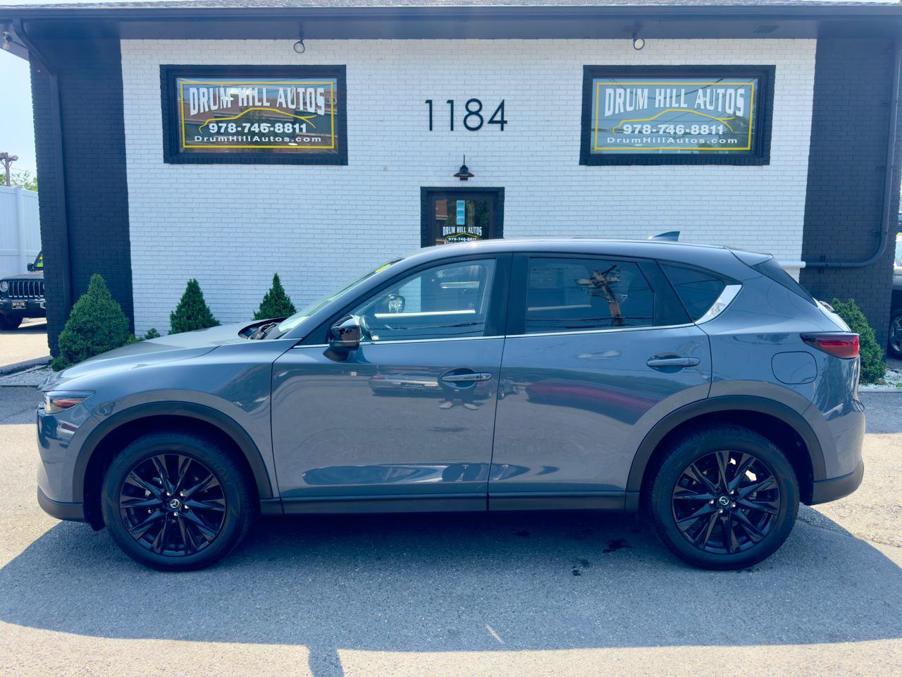 Used 2024 MAZDA CX-5 Carbon Edition AWD/4WD image 2