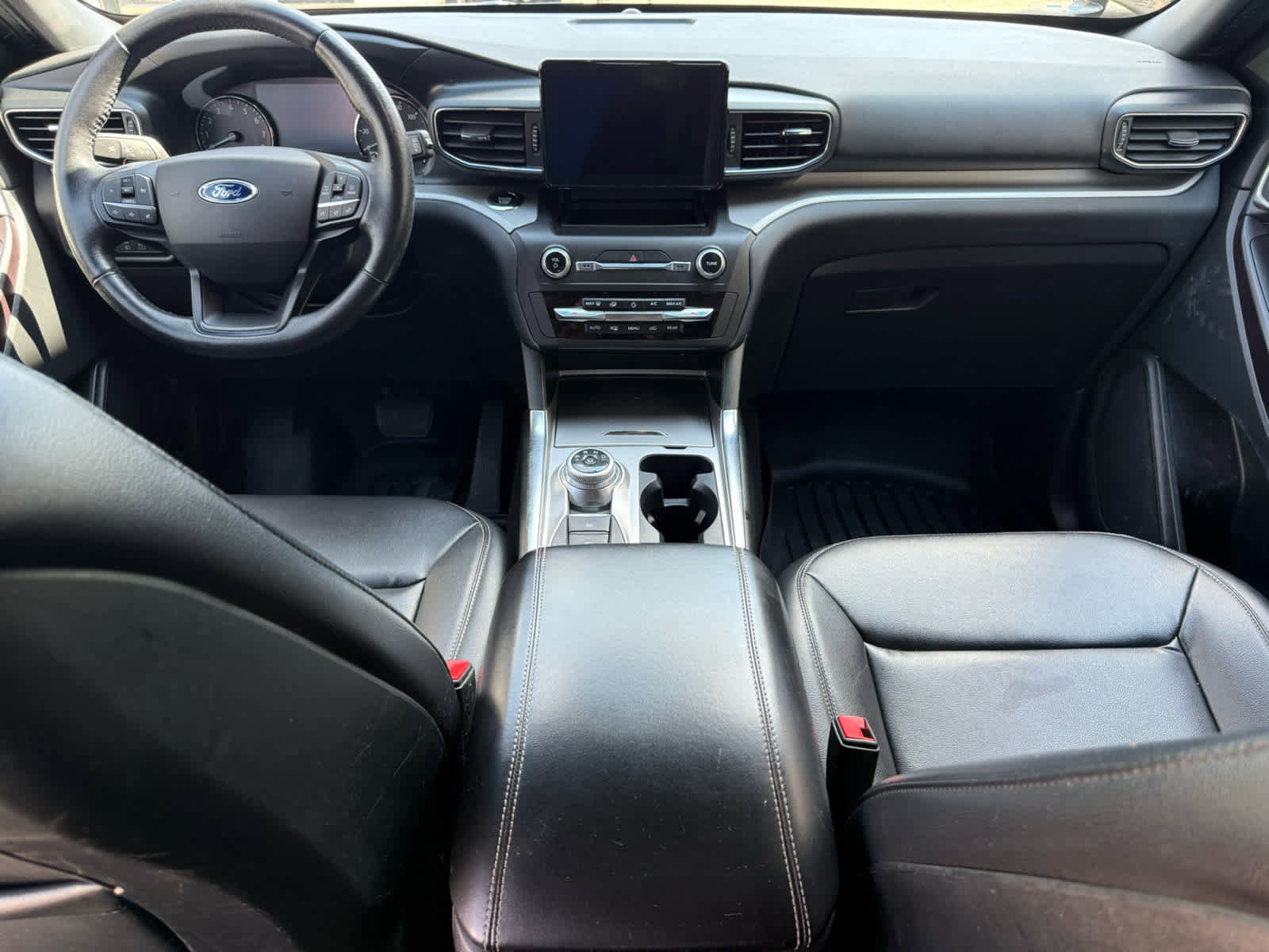 Used 2020 Ford Explorer XLT w/ Equipment Group 202A image 19