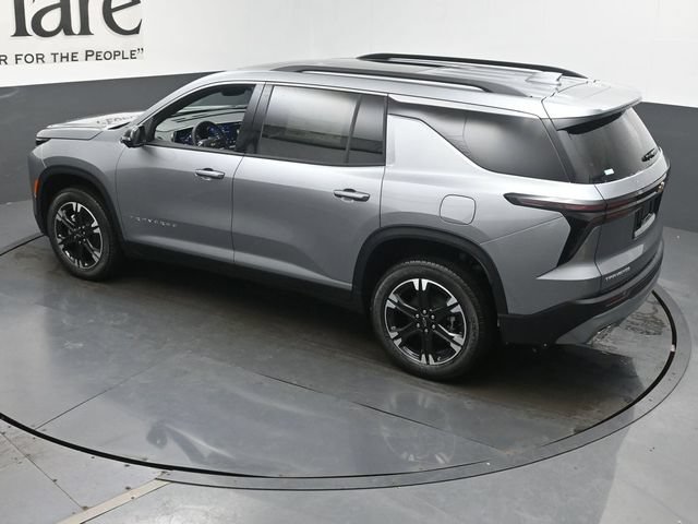 New 2027 Chevrolet Traverse LT w/ Sun and Wheel Package FWD image 21