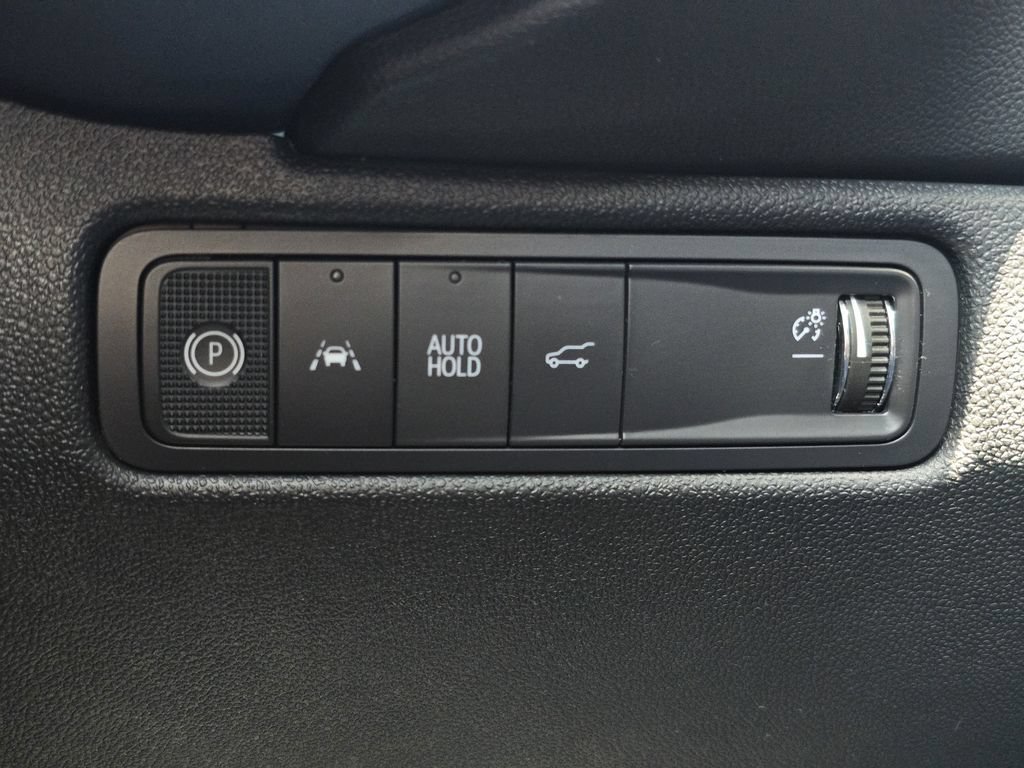 Certified 2025 Chevrolet Equinox EV LT FWD image 33