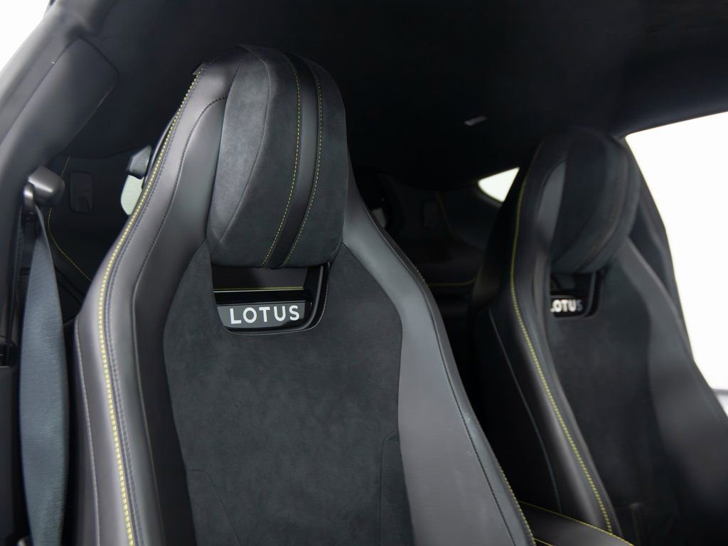 Used 2025 Lotus Emira image 34