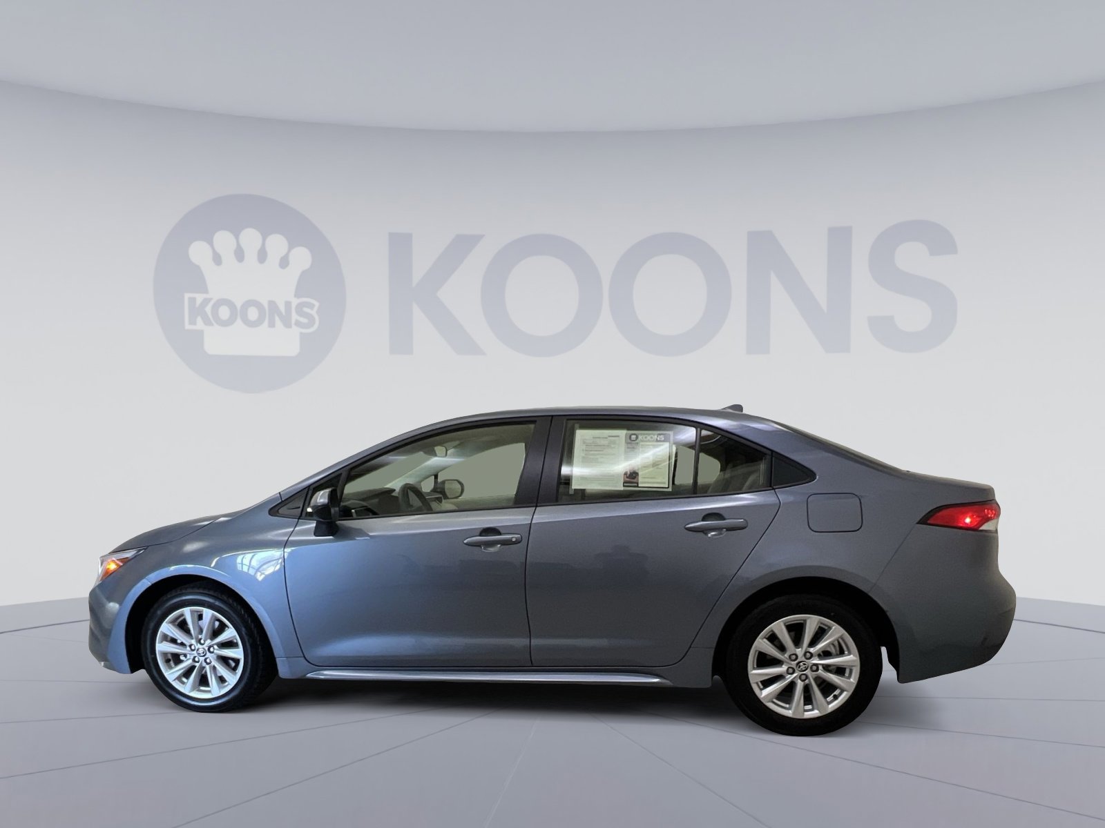 Used 2025 Toyota Corolla LE image 11