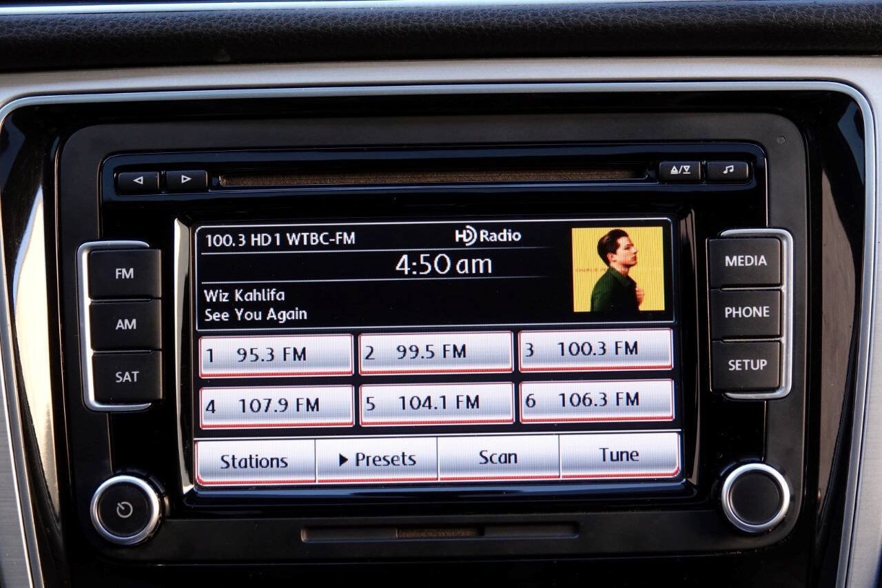Used 2012 Volkswagen Passat TDI SE FWD image 77