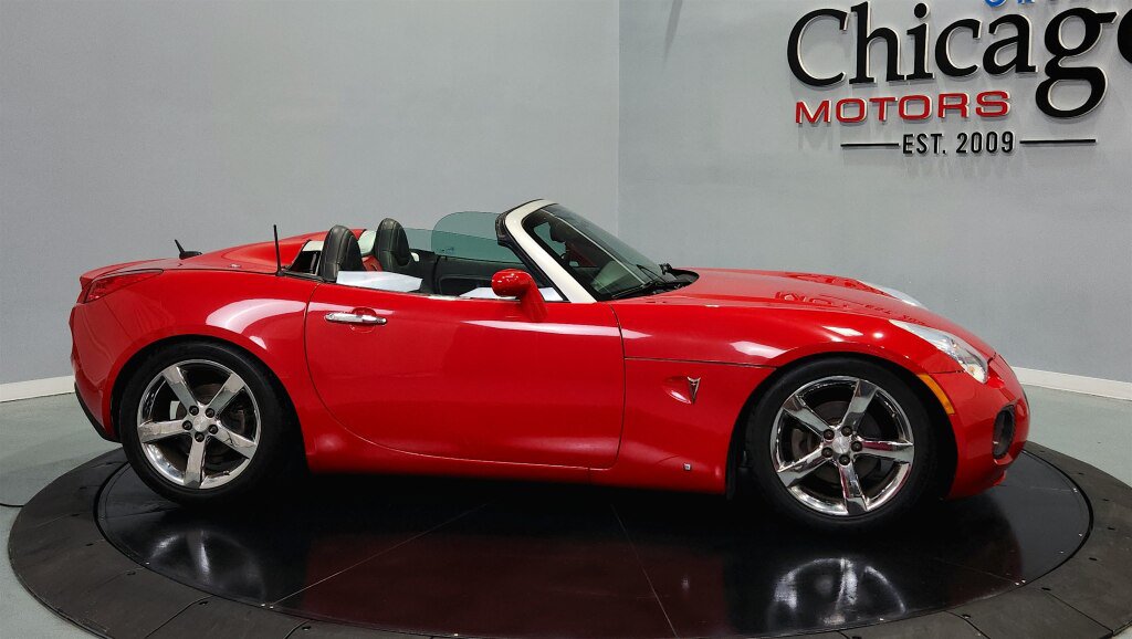 Used 2008 Pontiac Solstice GXP w/ Premium Package RWD image 13