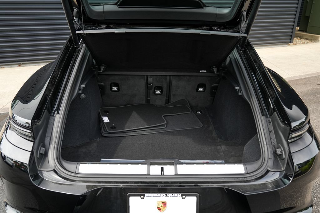 New 2026 Porsche Panamera 4 AWD/4WD image 17