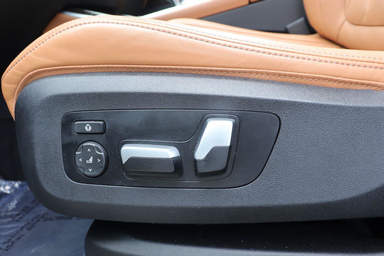 Used 2023 BMW X5 xDrive40i AWD/4WD image 25