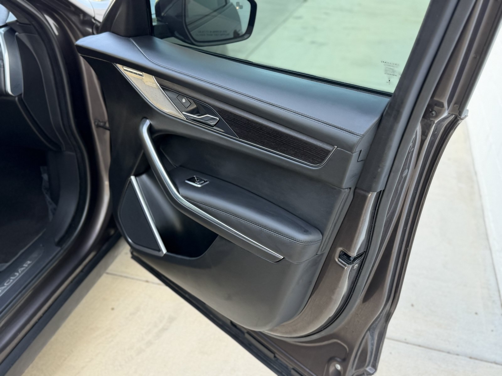 Used 2021 Jaguar F-PACE S AWD/4WD image 34